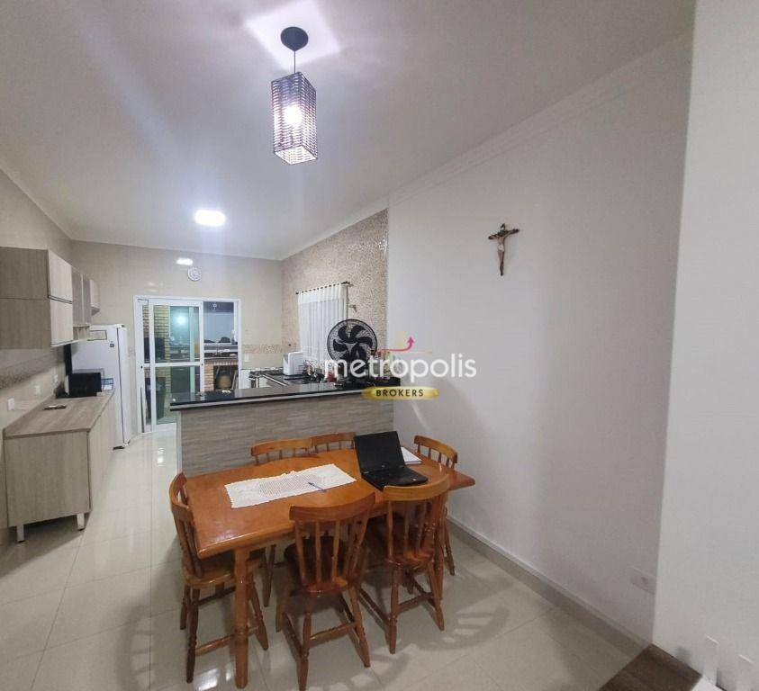 Casa à venda com 2 quartos, 84m² - Foto 2