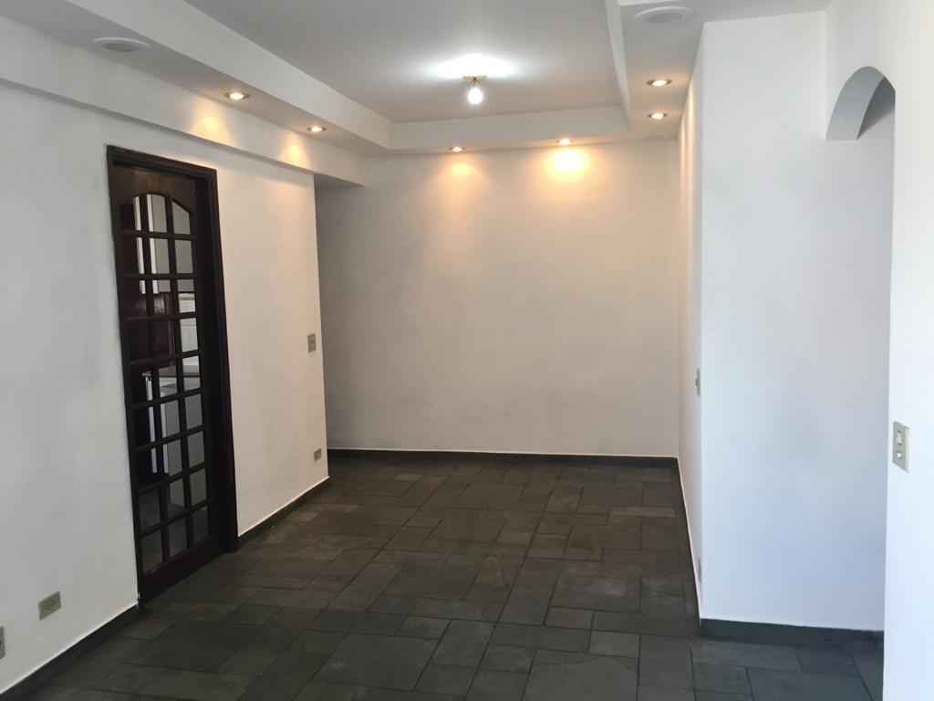 Apartamento à venda com 3 quartos, 90m² - Foto 4