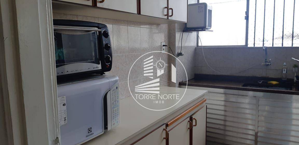 Apartamento à venda com 2 quartos, 70m² - Foto 7