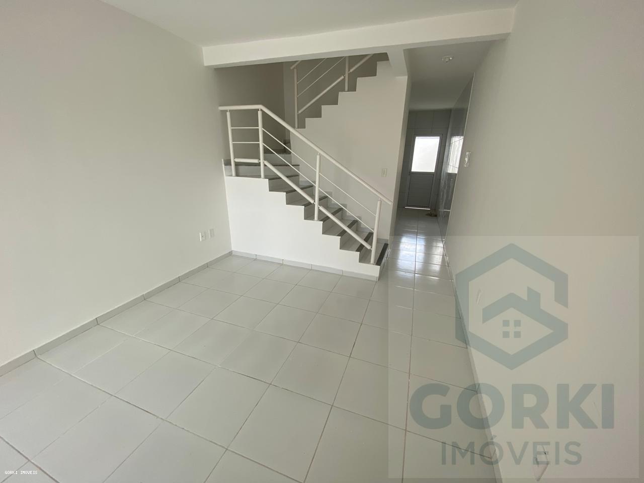 Casa à venda com 2 quartos, 82m² - Foto 5