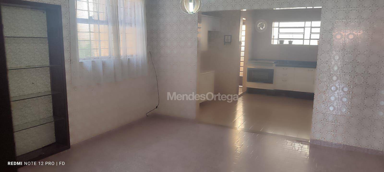 Casa para alugar com 2 quartos, 70m² - Foto 11
