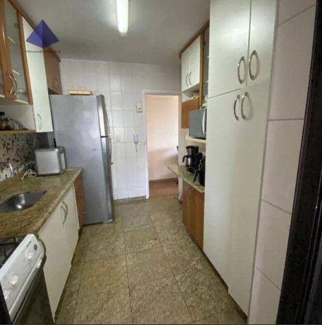 Apartamento à venda com 3 quartos, 75m² - Foto 11