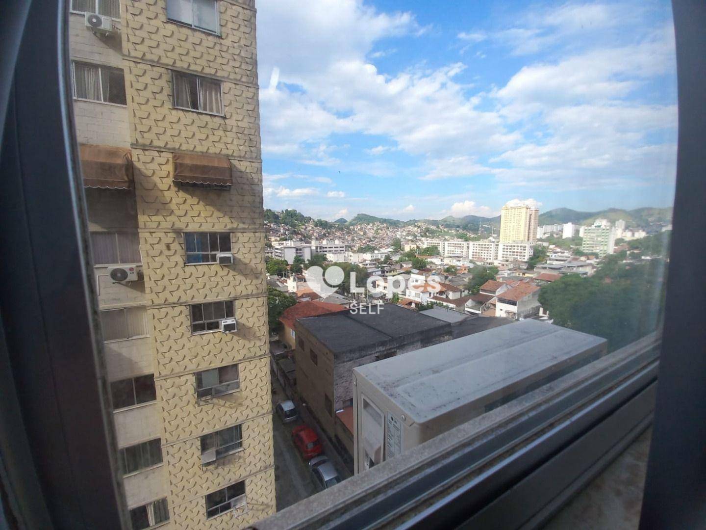 Apartamento à venda com 2 quartos, 68m² - Foto 2