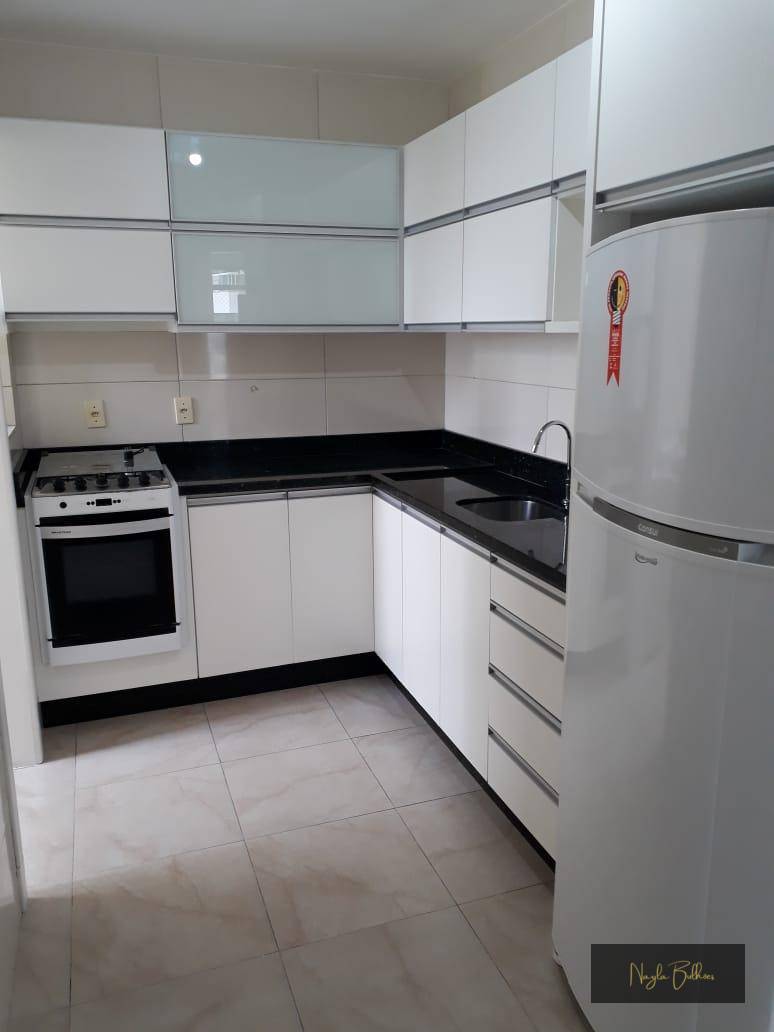 Apartamento à venda com 3 quartos, 88m² - Foto 2