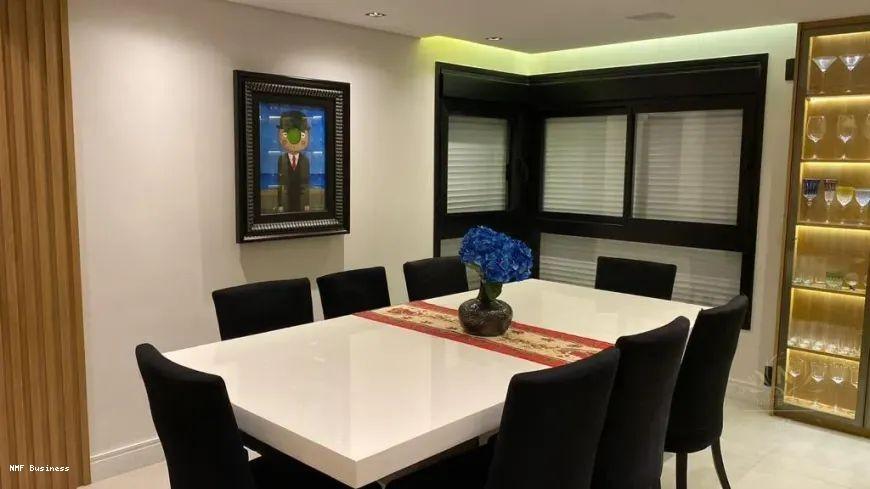 Cobertura à venda com 3 quartos, 215m² - Foto 13