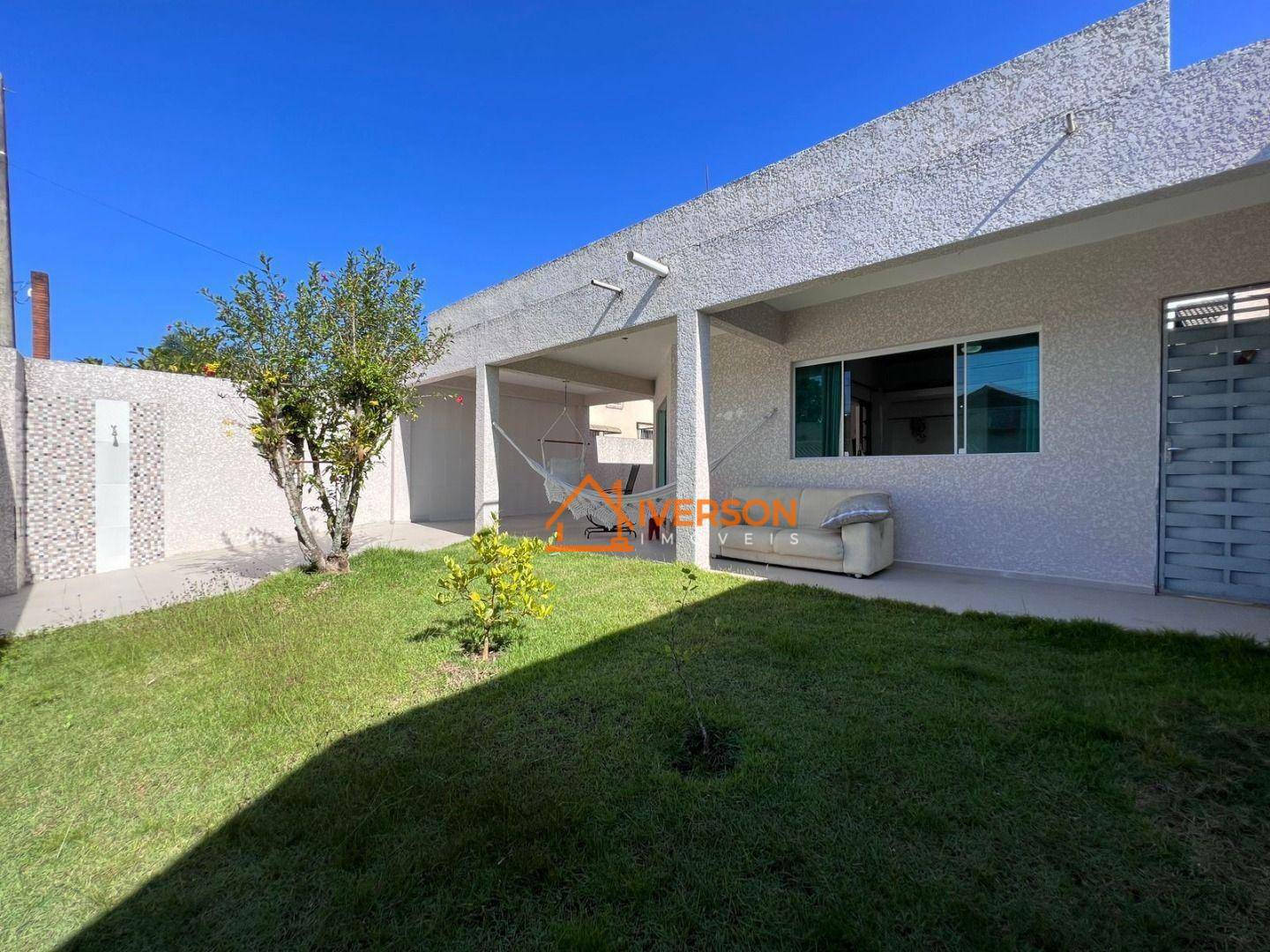 Casa à venda com 3 quartos, 128m² - Foto 2