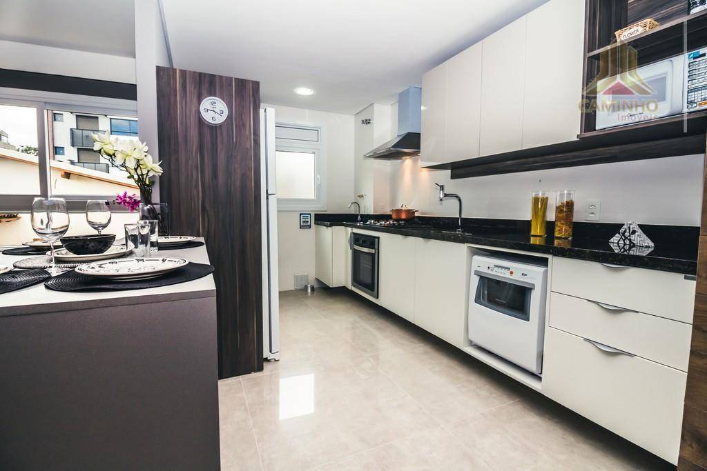 Apartamento à venda com 2 quartos, 66m² - Foto 1