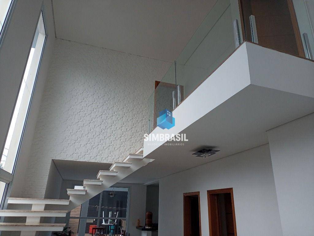 Casa, 3 quartos, 220 m² - Foto 4