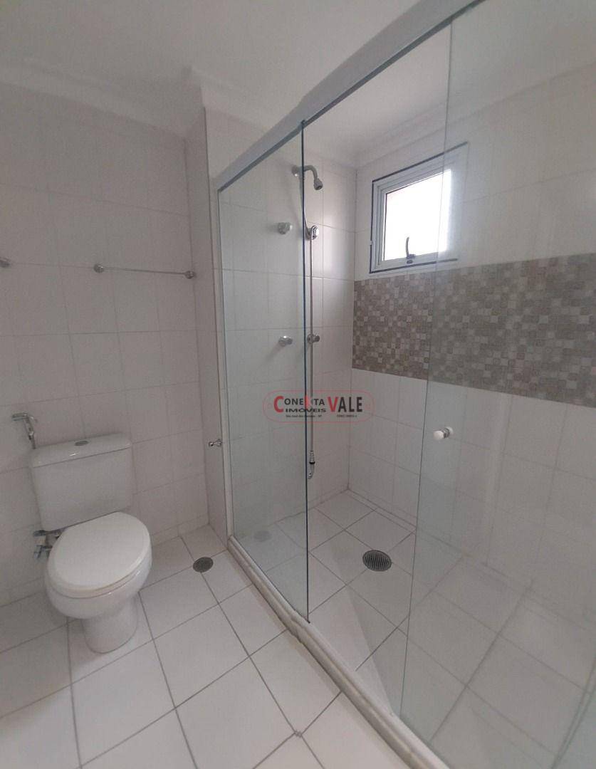 Apartamento para alugar com 4 quartos, 182m² - Foto 18