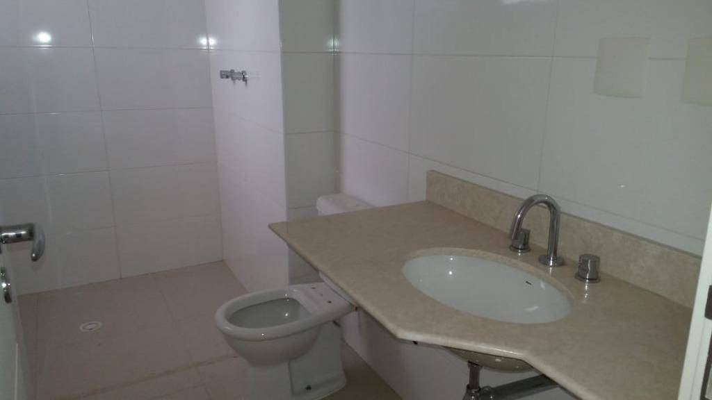 Apartamento à venda com 4 quartos, 244m² - Foto 21