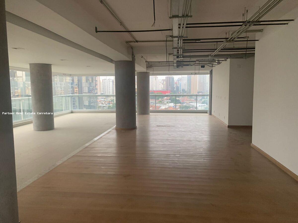 Apartamento à venda com 4 quartos, 323m² - Foto 1