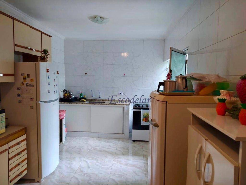 Sobrado à venda com 6 quartos, 154m² - Foto 2