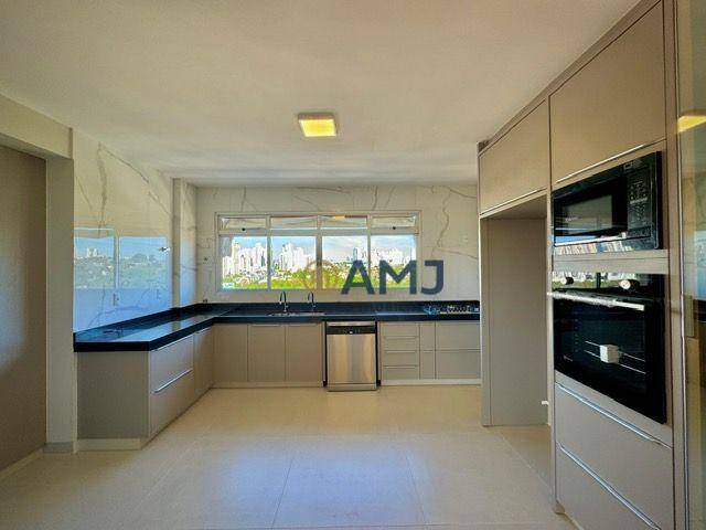 Apartamento à venda com 3 quartos, 197m² - Foto 6