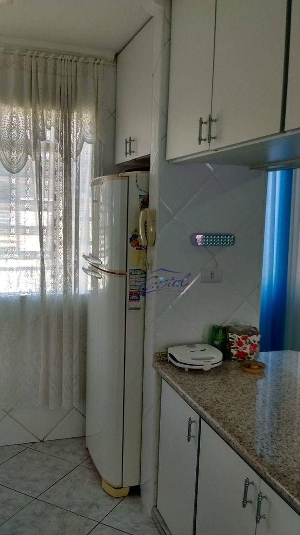 Apartamento à venda com 2 quartos, 40m² - Foto 3