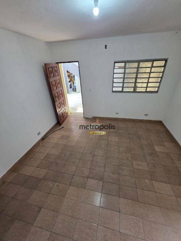 Casa para alugar com 2 quartos, 70m² - Foto 1