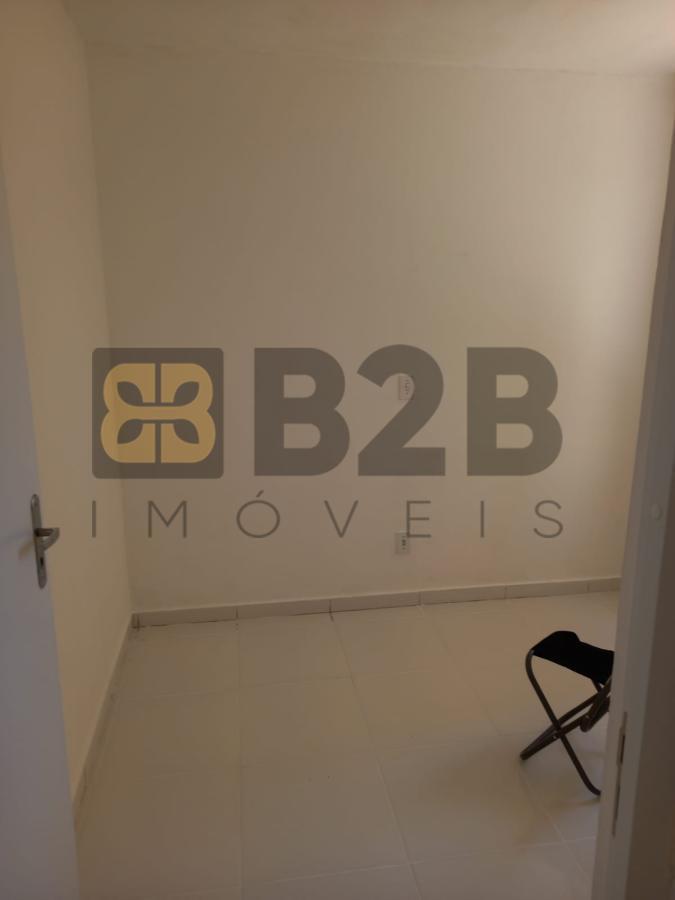 Apartamento à venda com 2 quartos, 42m² - Foto 3