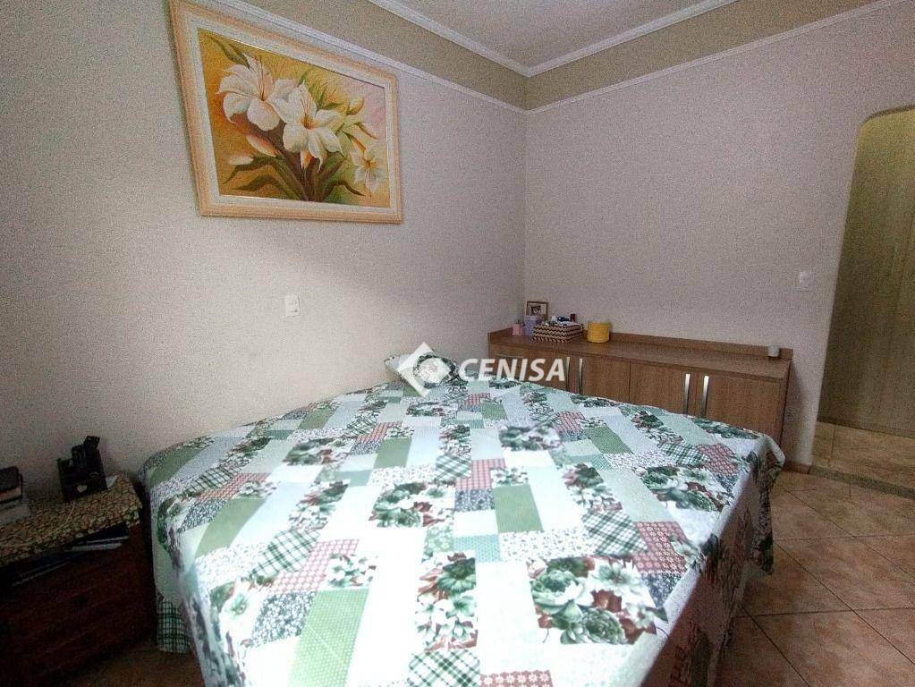 Casa à venda com 3 quartos, 198m² - Foto 18