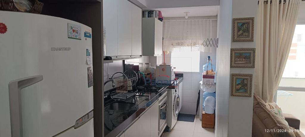 Apartamento à venda com 2 quartos, 49m² - Foto 8