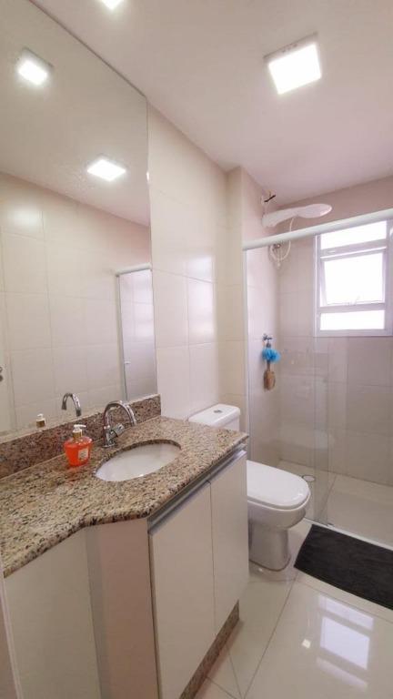 Apartamento à venda com 2 quartos, 64m² - Foto 9