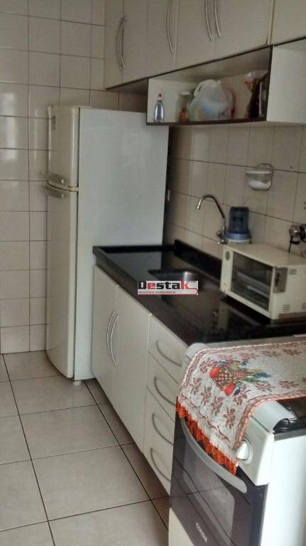 Apartamento à venda com 2 quartos, 53m² - Foto 10