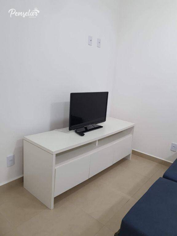 Apartamento à venda com 2 quartos, 70m² - Foto 3