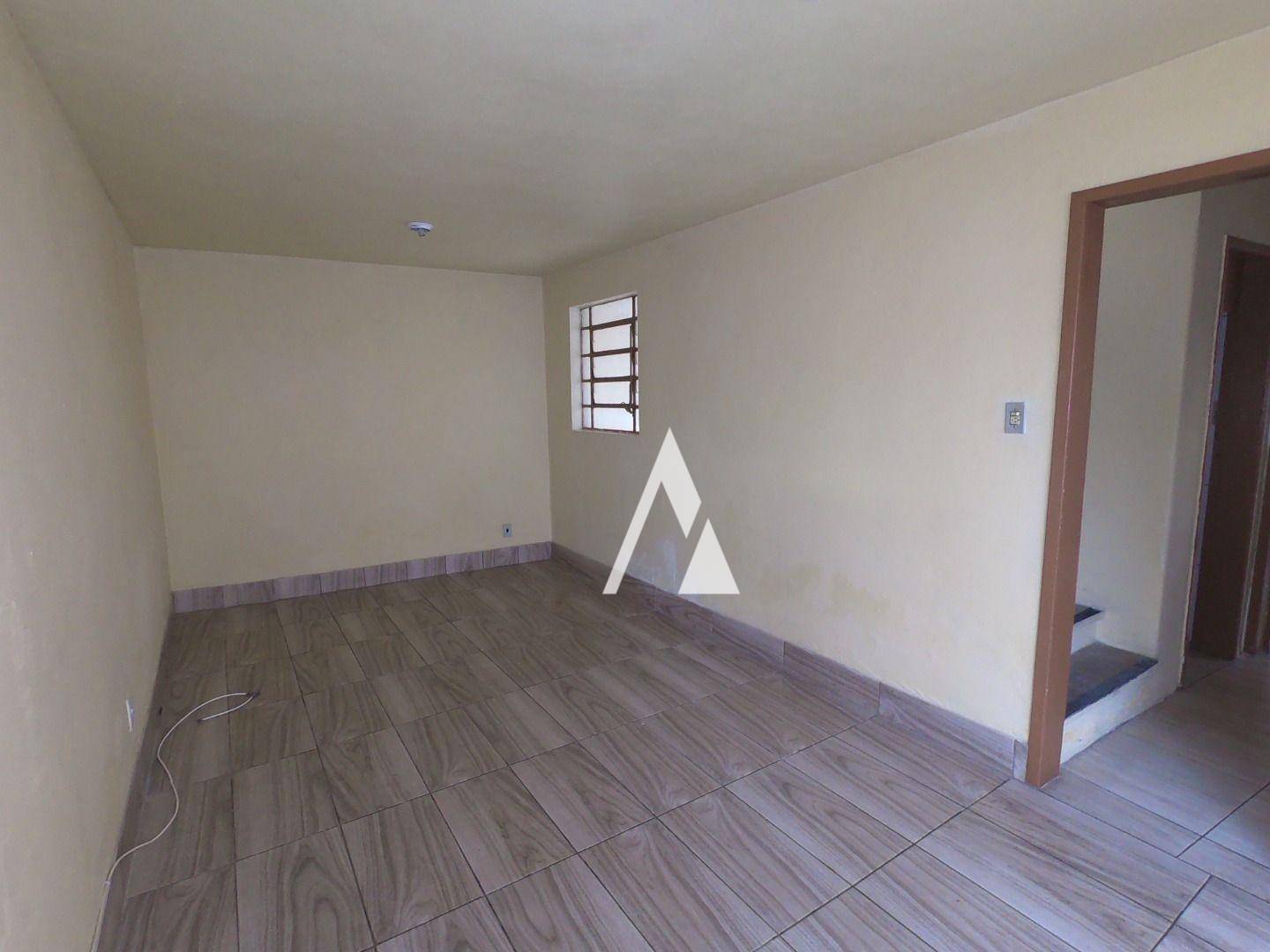 Casa para alugar com 2 quartos, 100M2 - Foto 6