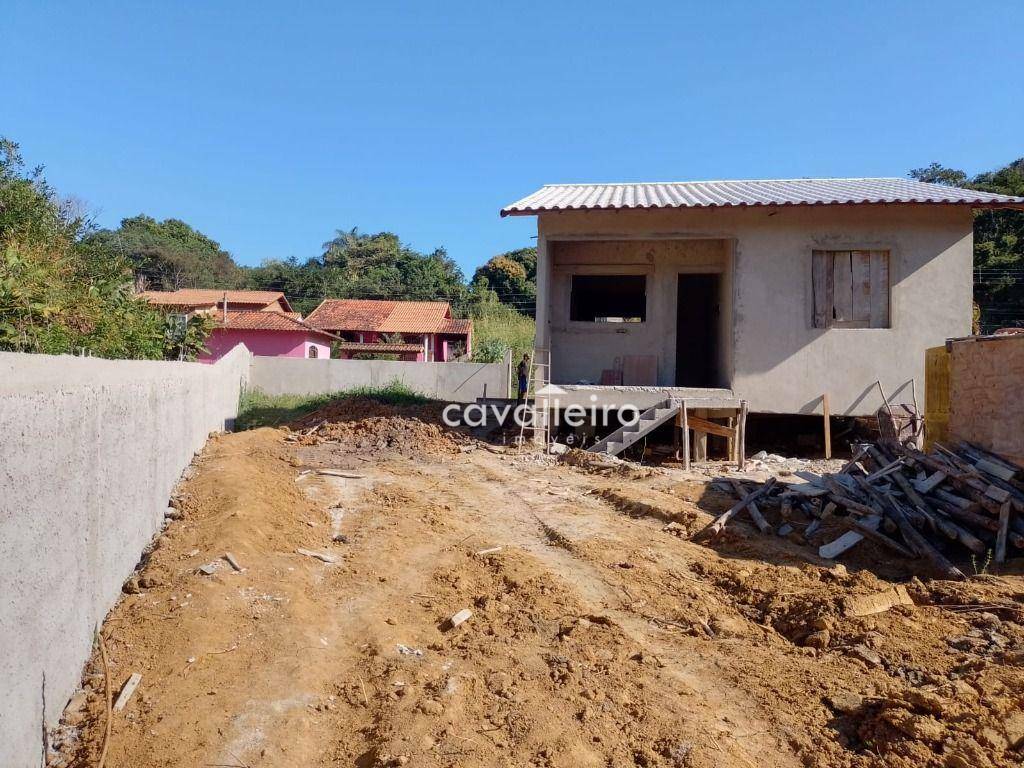 Casa à venda com 2 quartos, 65m² - Foto 17