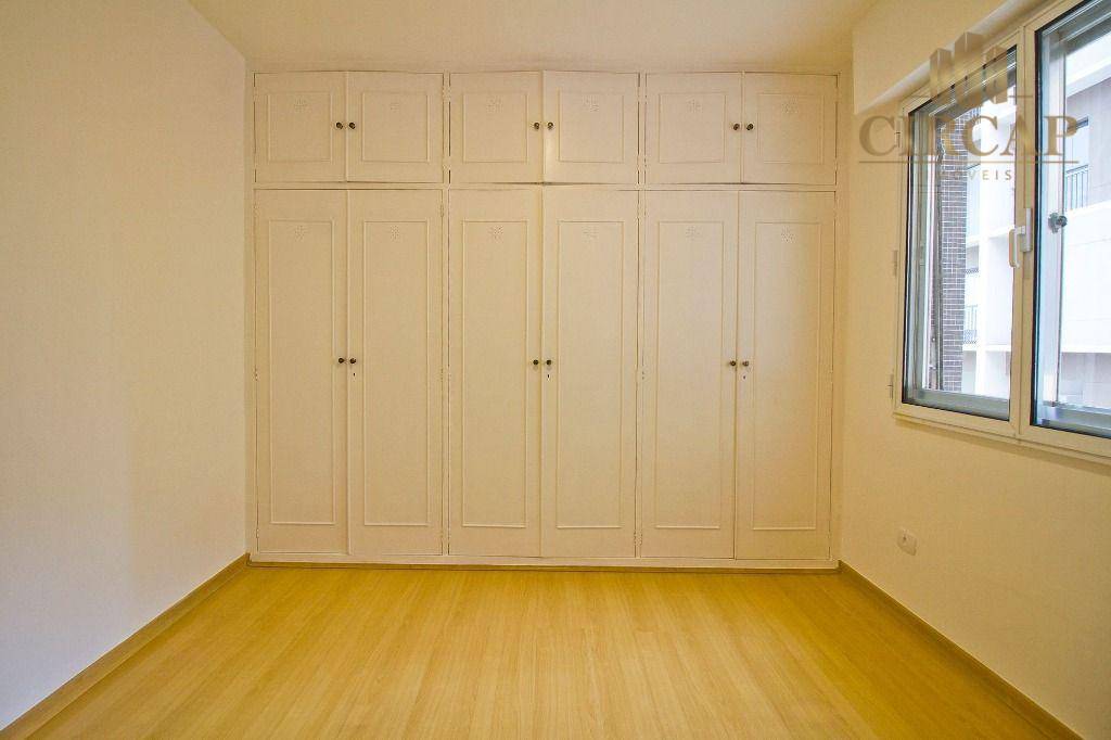 Apartamento à venda com 2 quartos, 100m² - Foto 13