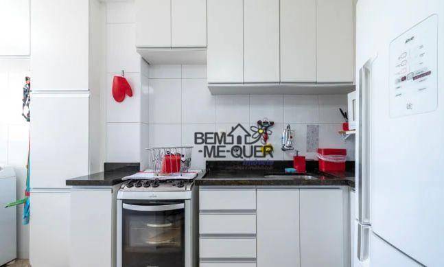 Apartamento à venda com 3 quartos, 63m² - Foto 7