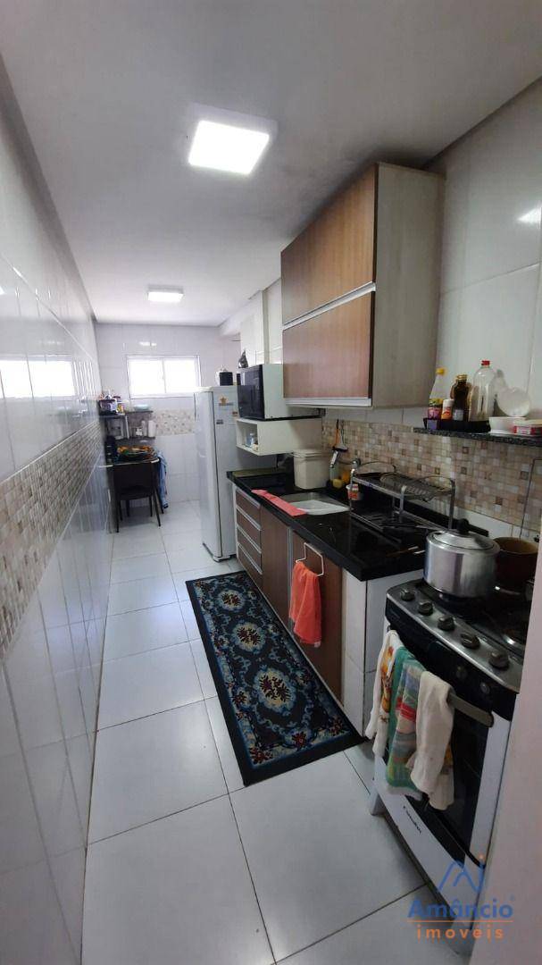 Casa de Condomínio à venda com 4 quartos, 201m² - Foto 9