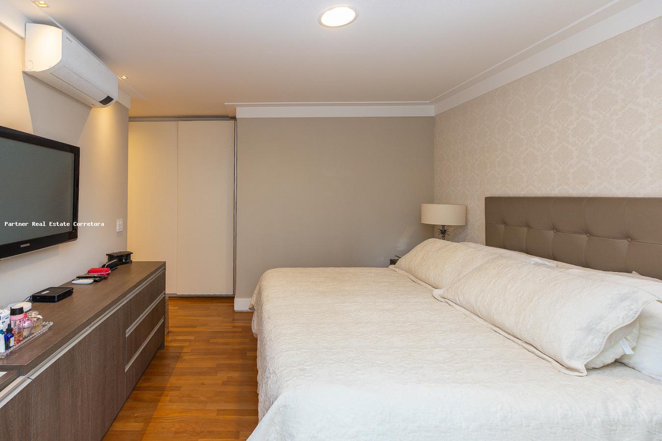 Apartamento à venda com 3 quartos, 235m² - Foto 50