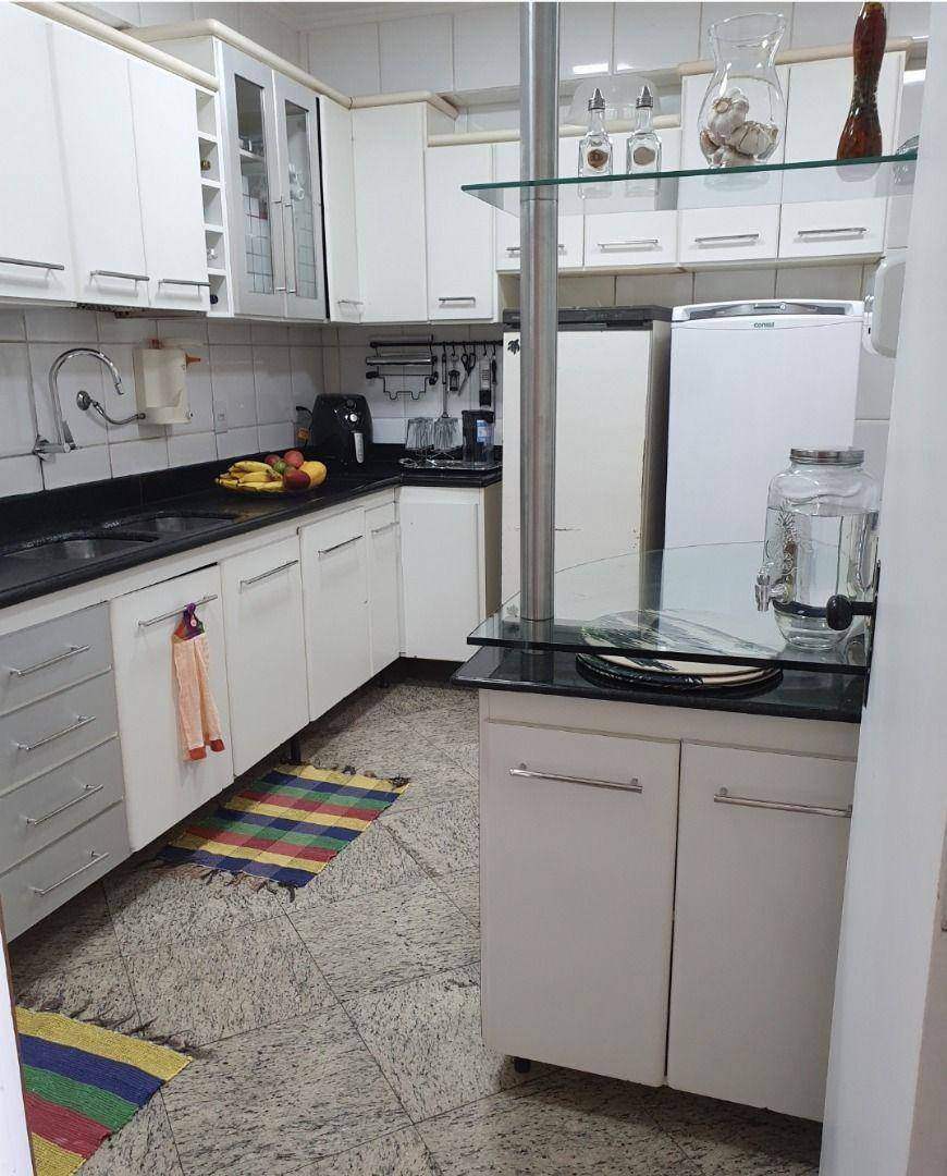 Apartamento à venda com 3 quartos, 125m² - Foto 16