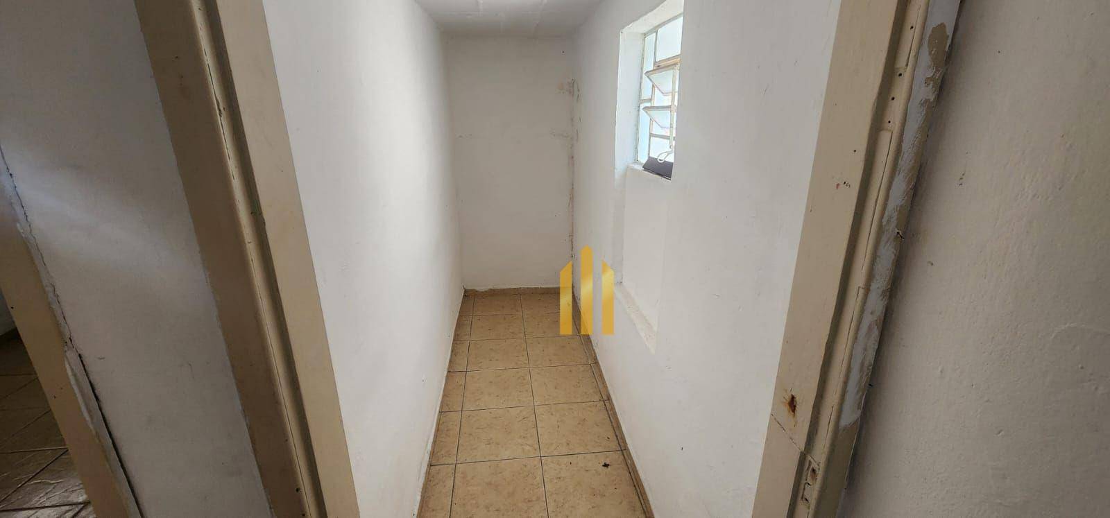 Casa para alugar com 1 quarto, 40m² - Foto 5