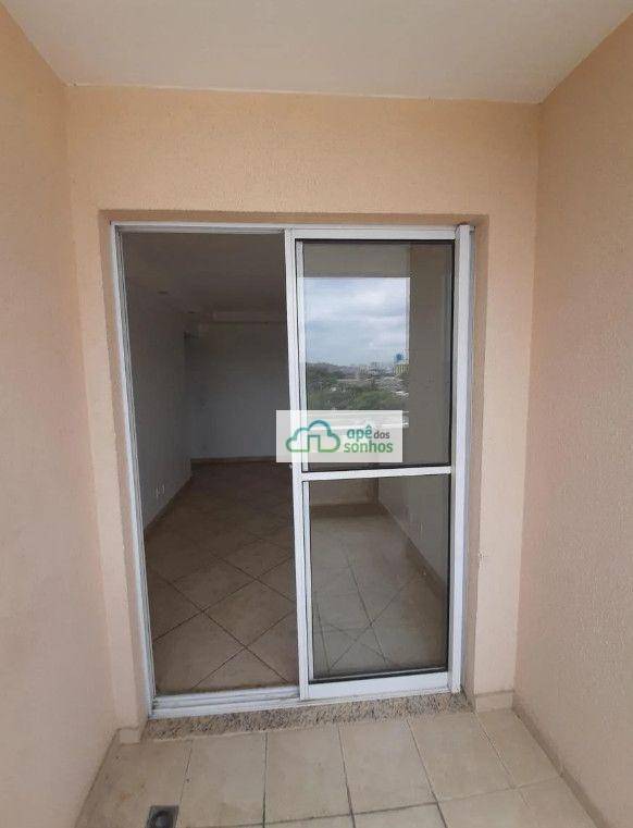 Apartamento à venda com 3 quartos, 72m² - Foto 2