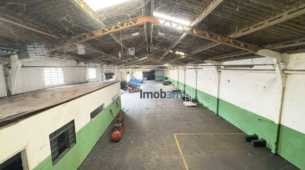 Depósito-Galpão-Armazém para alugar, 1100m² - Foto 11