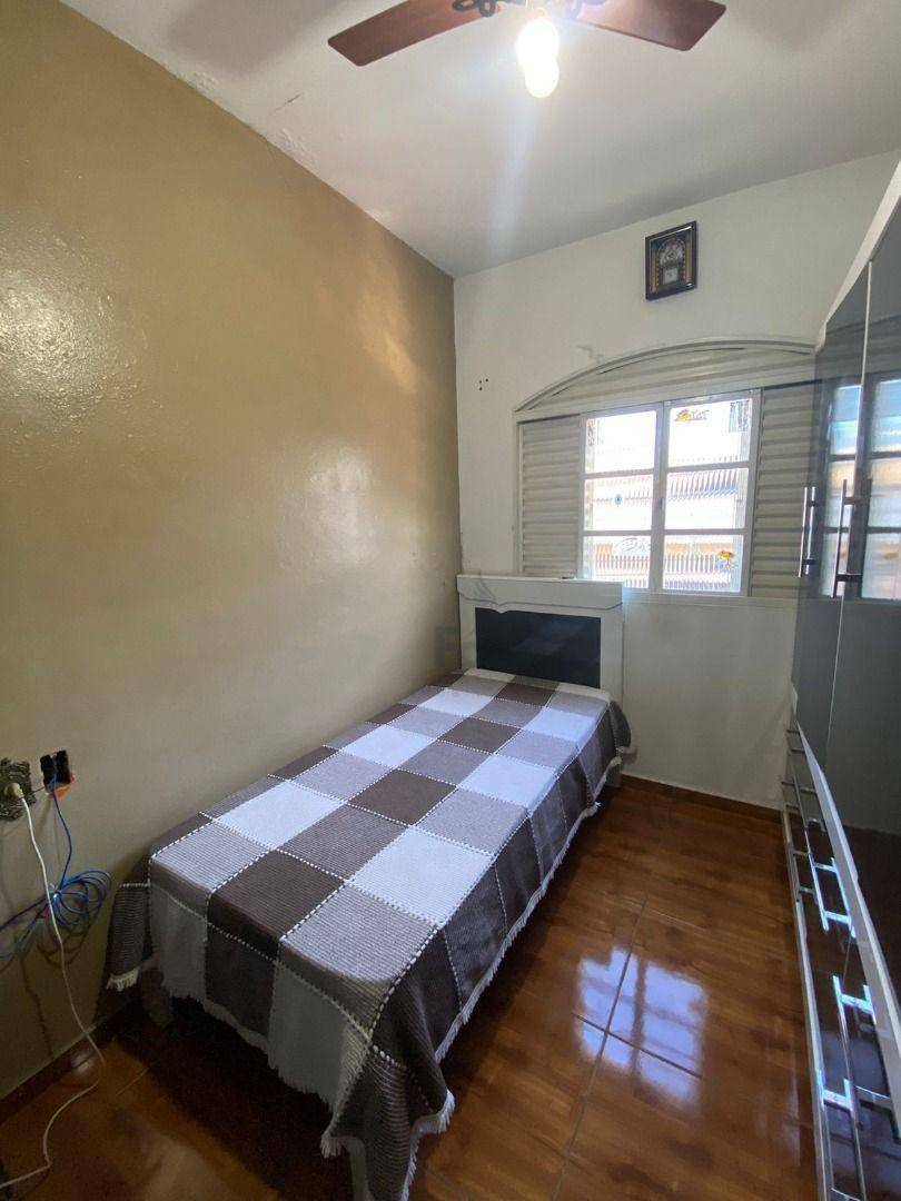 Casa à venda com 2 quartos, 110m² - Foto 12