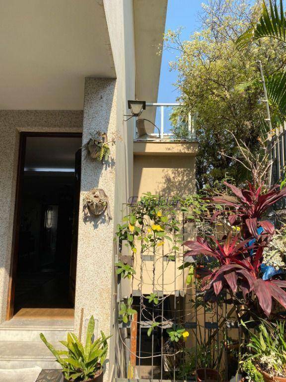 Sobrado à venda com 3 quartos, 240m² - Foto 26