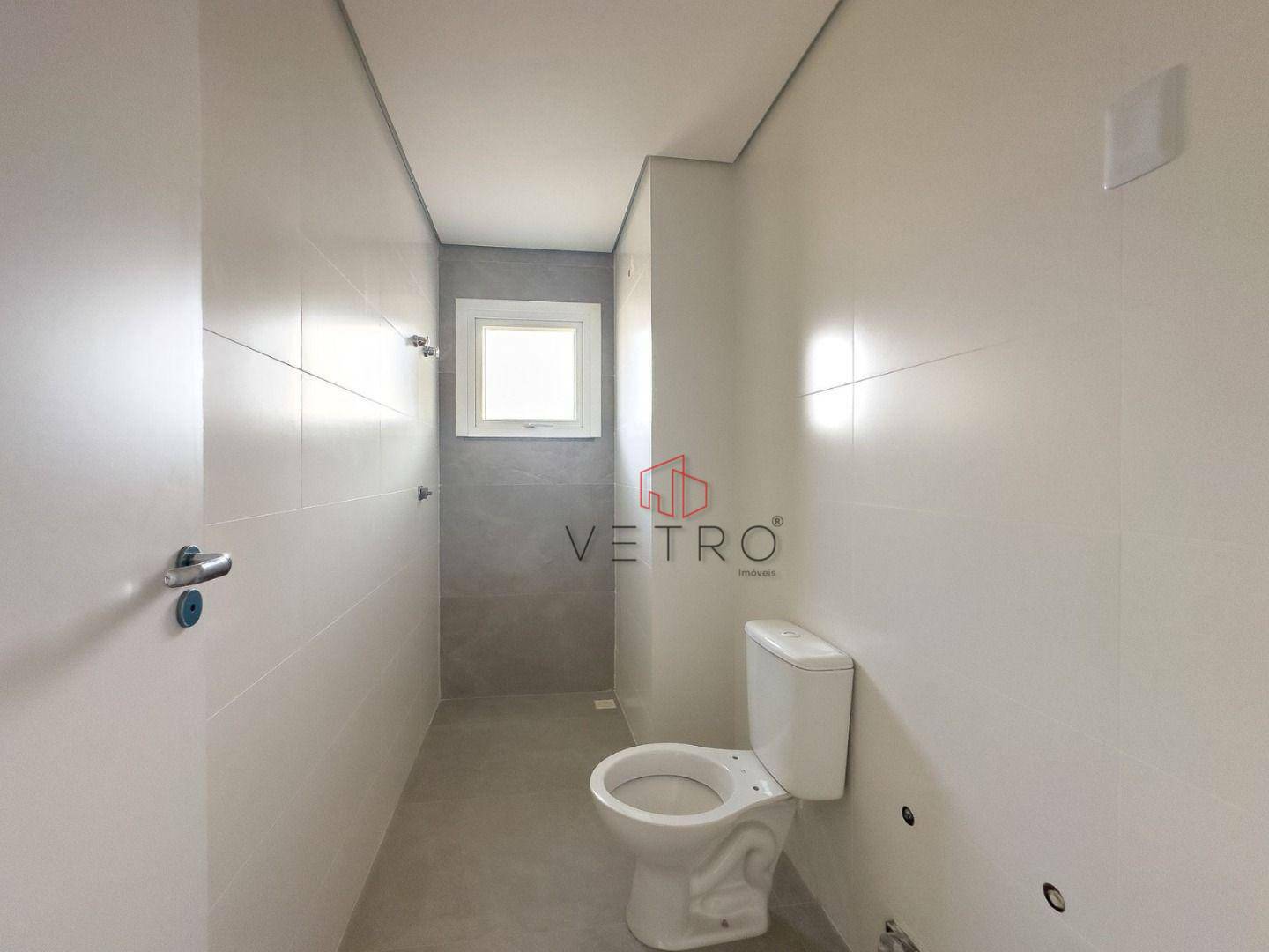 Apartamento à venda com 3 quartos, 144m² - Foto 2