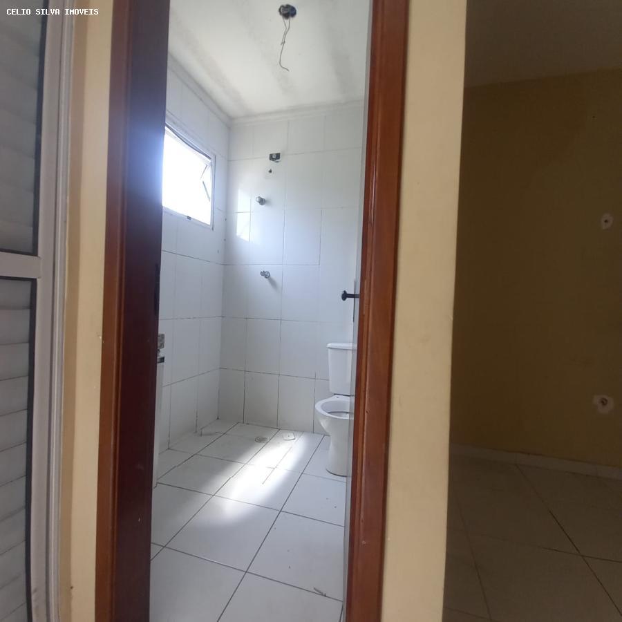 Casa à venda com 2 quartos, 68m² - Foto 5