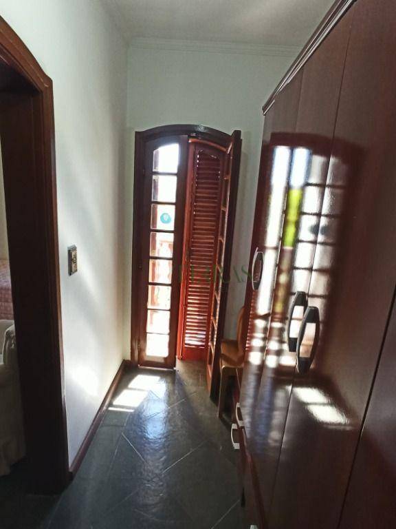 Casa de Condomínio à venda com 3 quartos, 300m² - Foto 35