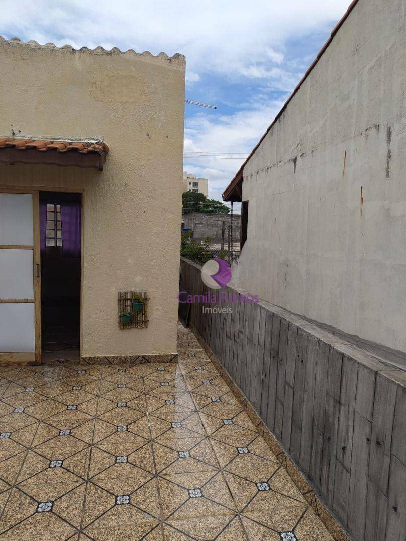 Sobrado à venda com 2 quartos, 180m² - Foto 19