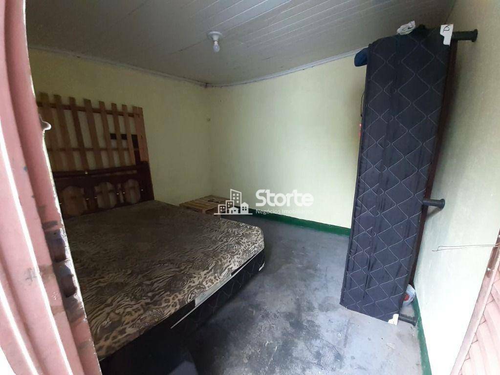 Casa à venda com 5 quartos, 200m² - Foto 16