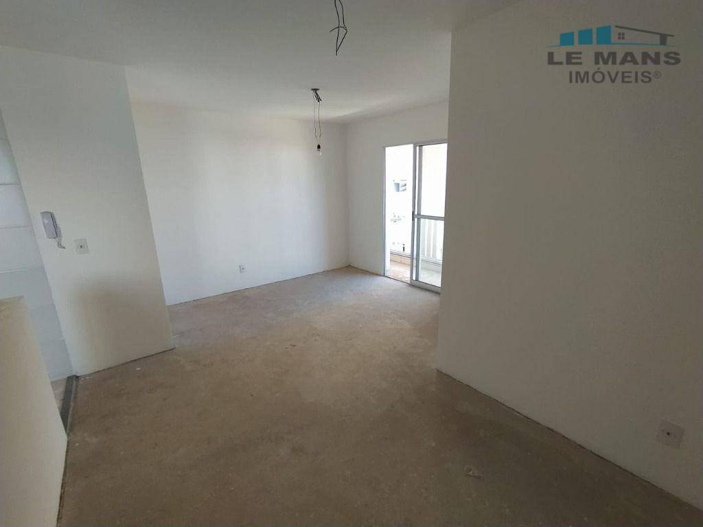 Apartamento à venda com 3 quartos, 75m² - Foto 6