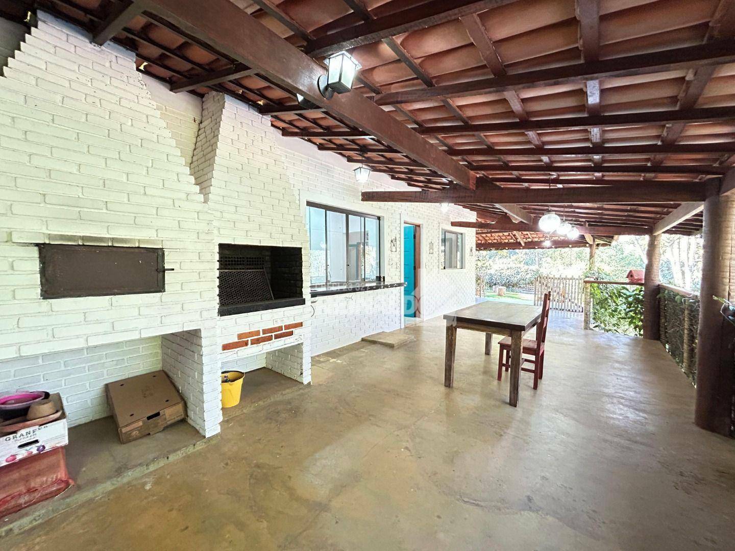 Casa de Condomínio à venda e aluguel com 5 quartos, 320m² - Foto 5