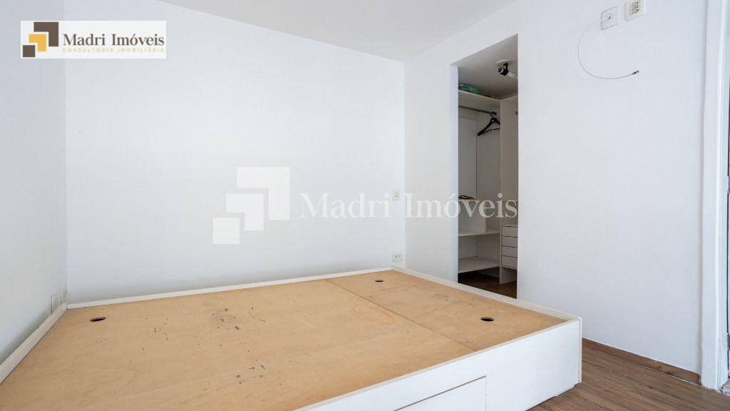 Apartamento à venda com 1 quarto, 38m² - Foto 11