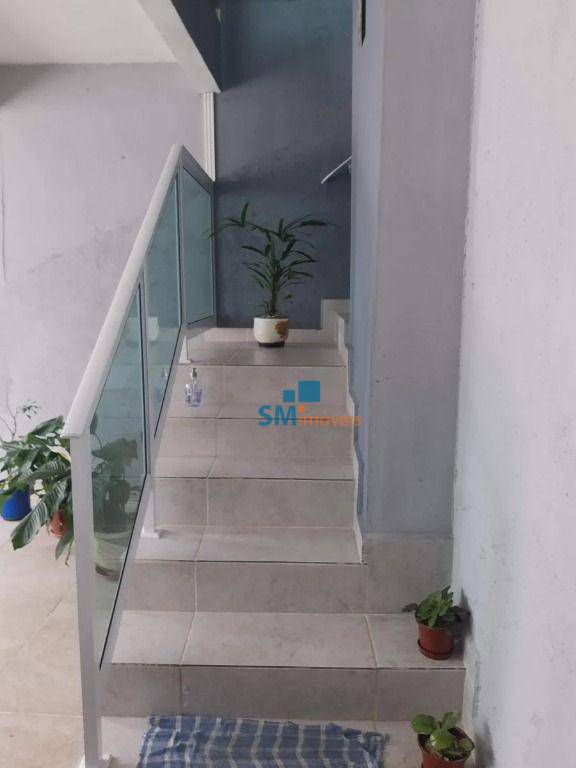 Sobrado à venda com 2 quartos, 184m² - Foto 11