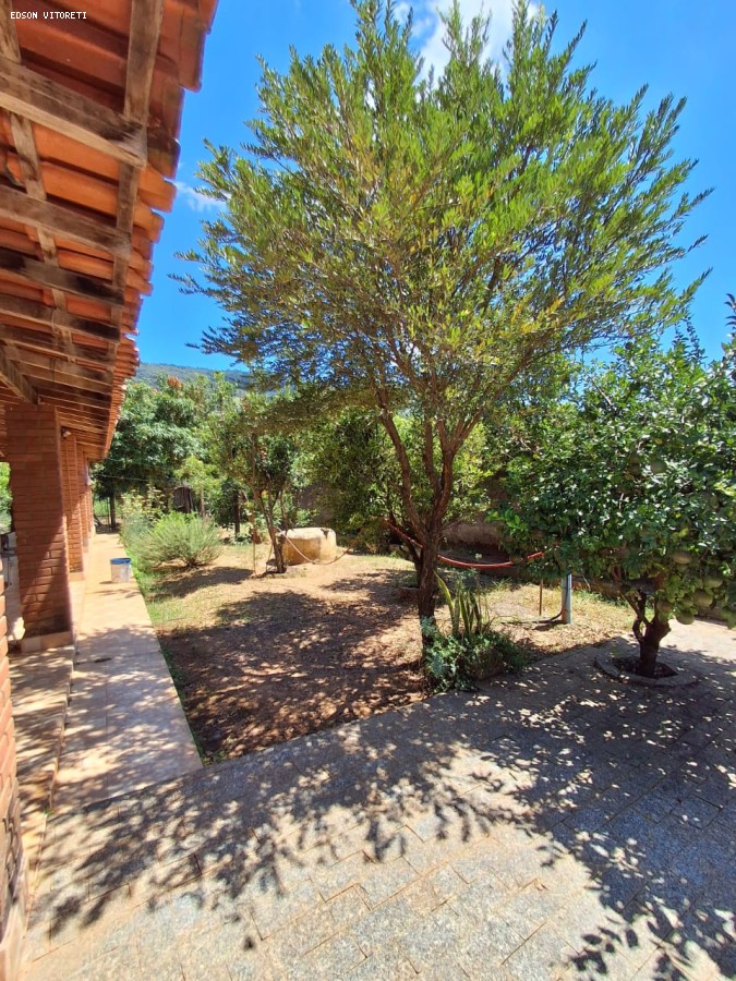 Chácara à venda com 3 quartos, 763m² - Foto 11