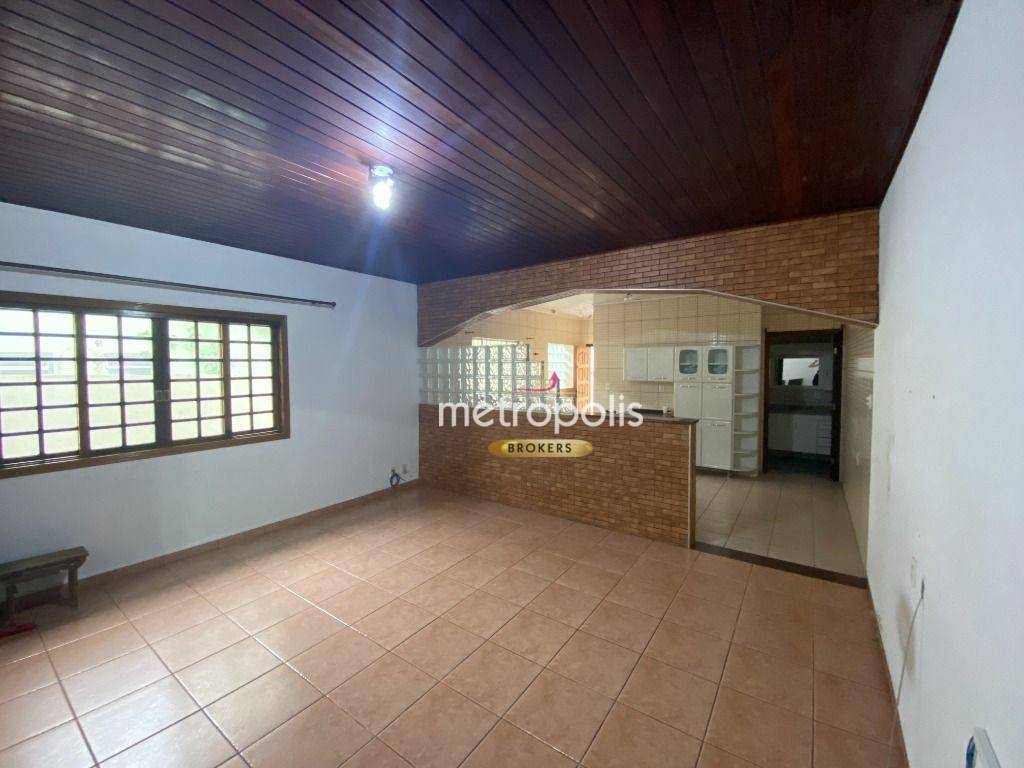 Casa à venda com 2 quartos, 105m² - Foto 1