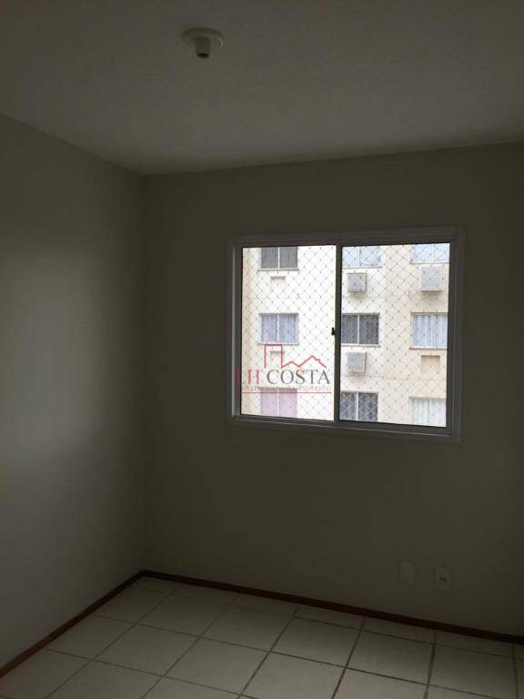 Apartamento à venda com 2 quartos, 60m² - Foto 9