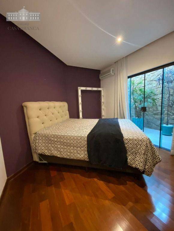 Casa à venda com 4 quartos, 264m² - Foto 8